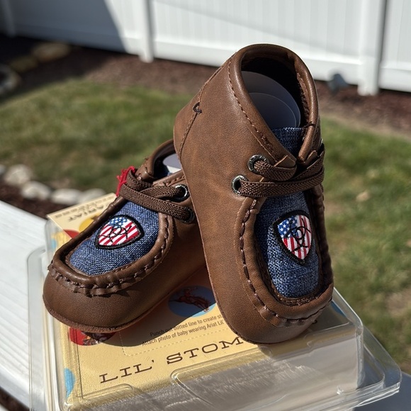 Ariat Lil’ Stompers USA Spitfire, American Flag Ariat logo,easy on/off booties - Picture 2 of 10